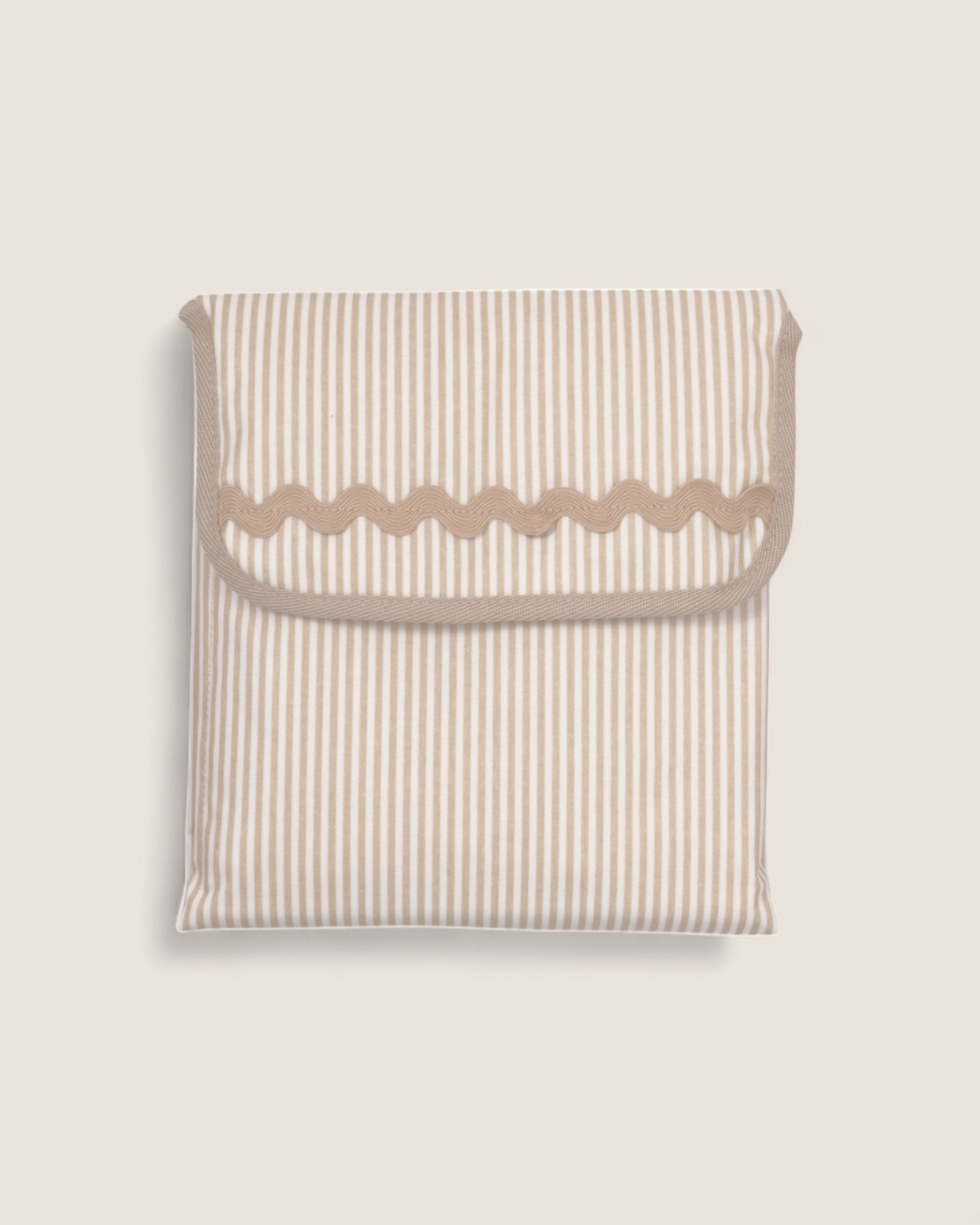 Nidota Classique Sable Waterproof Changing Mat closed