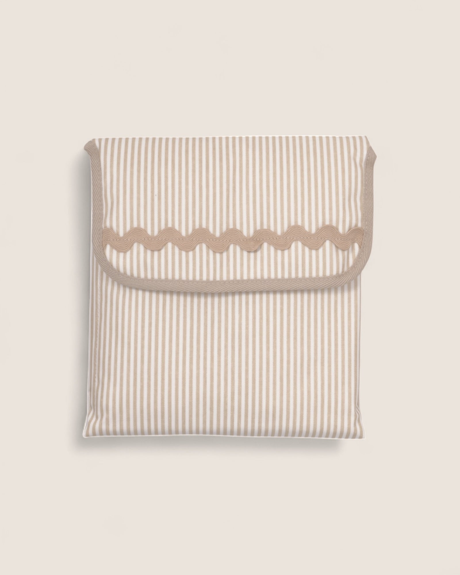 Nidota Classique Sable Waterproof Changing Mat closed