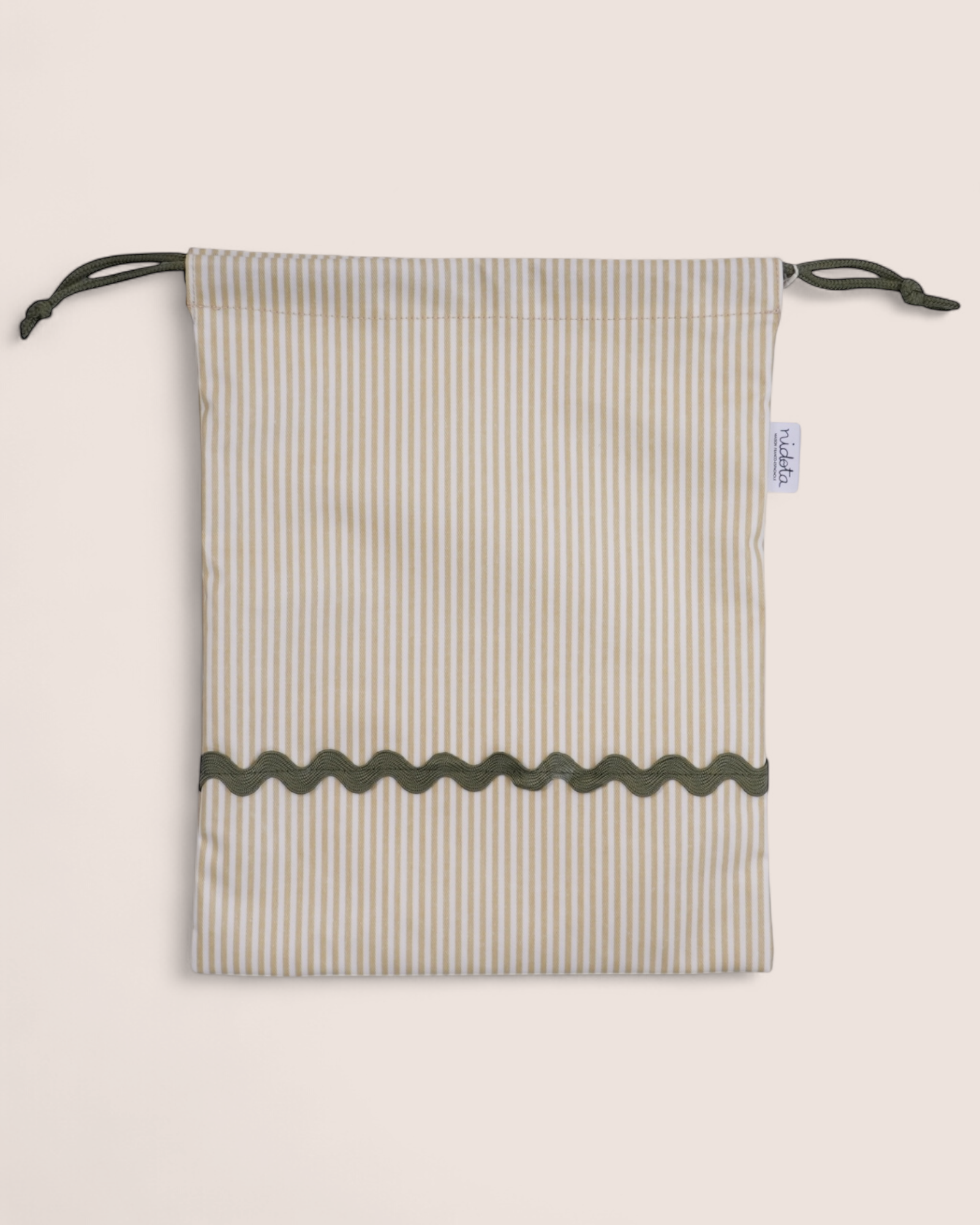 Classique Olive Waterproof Pouch Nidota